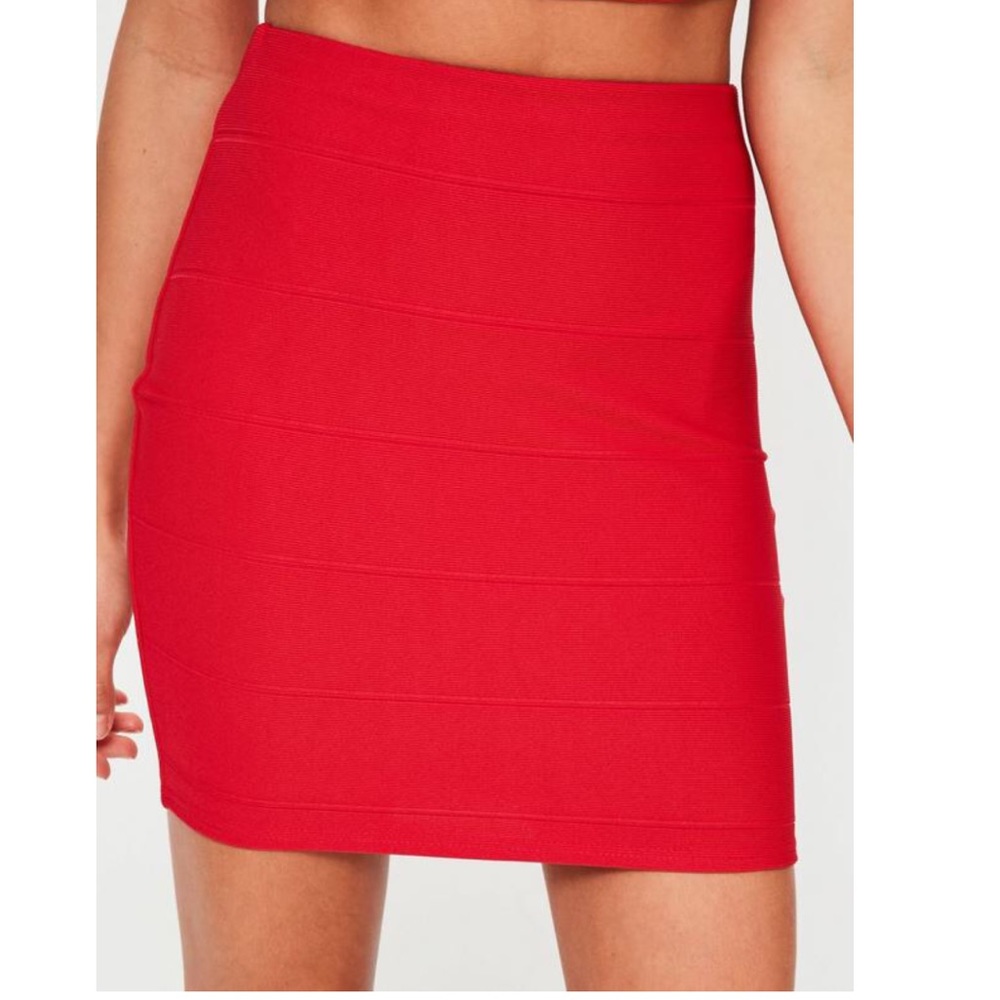 NWT Red Bandage New Look Skirt